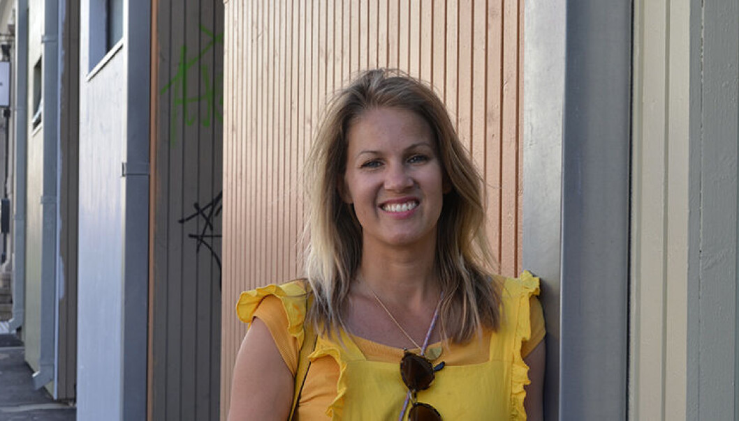 FORVANDLING: Det er ordentlig glede over at det kommer farge på disse byggene, forteller Dagny Thurmann-Moe i Koi Fargestudio. FORVANDLING: Det er ordentlig glede over at det kommer farge på disse byggene, forteller Dagny Thurmann-Moe i Koi Fargestudio.