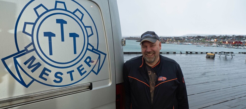 Hans-Jacob Bønå er ferdig med mesterbilen og malerjobben.