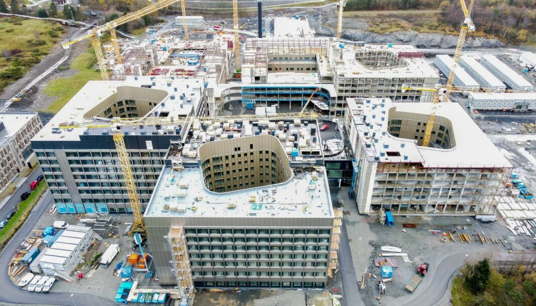 BYGGEPLASS: Gulvarbeidet på byggeplassen til Nye SUS har forventet oppstart i 2022. BYGGEPLASS: Gulvarbeidet på byggeplassen til Nye SUS har forventet oppstart i 2022.