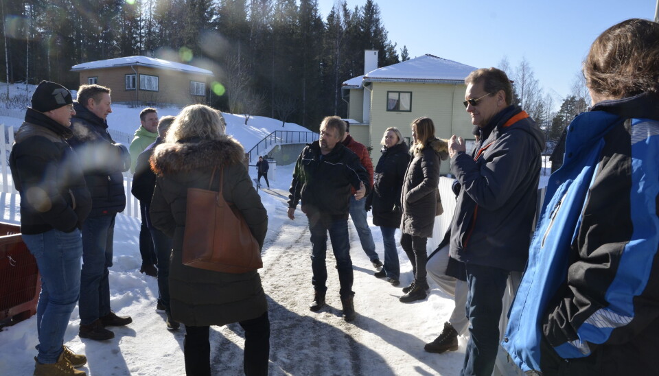 OMVISNING: – Det er mye fint. Gøy å se hvordan et rom faktisk er forandret fra første malingsstrøk fram til i dag, sier maler Olav Flaten, som var omviser da deltakerne på Opplæringskonferansen besøkte Maihaugen. OMVISNING: – Det er mye fint. Gøy å se hvordan et rom faktisk er forandret fra første malingsstrøk fram til i dag, sier maler Olav Flaten, som var omviser da deltakerne på Opplæringskonferansen besøkte Maihaugen.