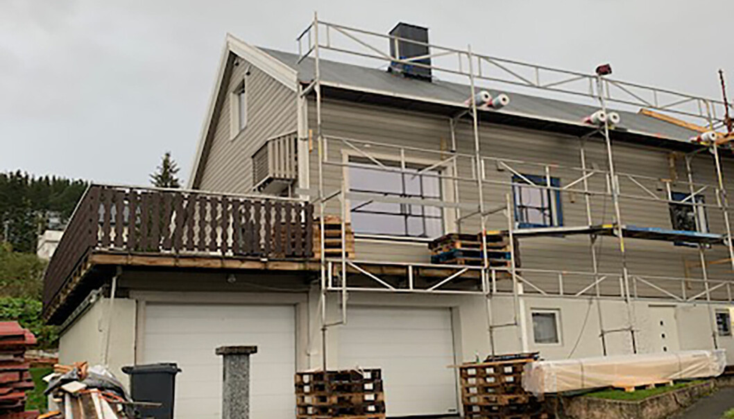 FUNDAMENTALT FEIL: Pallestabler er ikke stabilt underlag slik som forskriften krever. FUNDAMENTALT FEIL: Pallestabler er ikke stabilt underlag slik som forskriften krever.