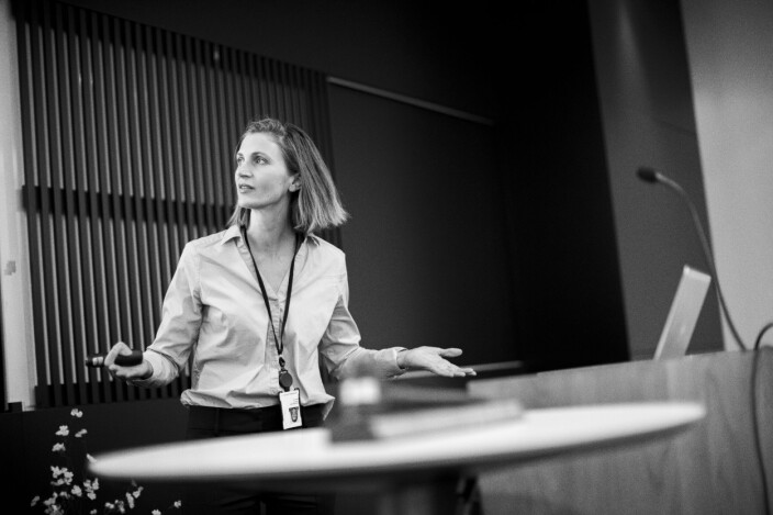 USIKKERHET OG PESSIMISME: Seniorøkonom Hilde Karoline Midtsem forklarte utviklingen i norsk økonomi. USIKKERHET OG PESSIMISME: Seniorøkonom Hilde Karoline Midtsem forklarte utviklingen i norsk økonomi.