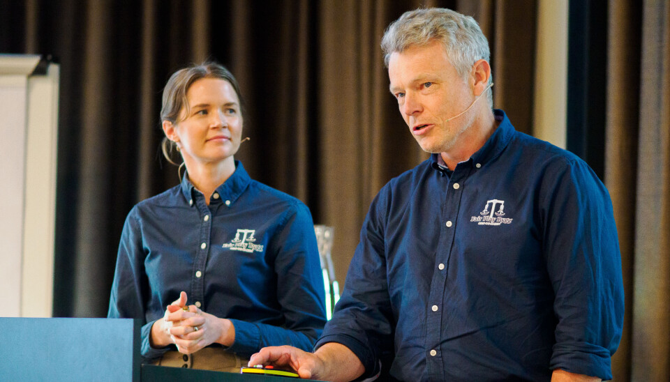 AVKRIMINALISERT ARBEIDSLIVSKRIMINALITET: Daglig leder Lars Mamen og fagansvarlig Hanne Kjemprud fra Fair Play Bygg tegnet et dystert bilde av kriminaliteten som truer seriøsiteten i byggebransjen.