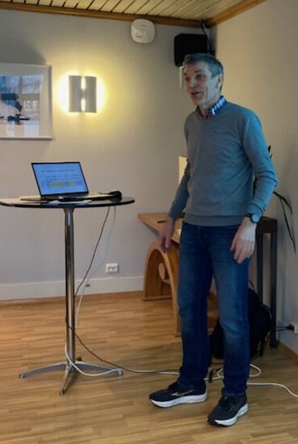 Rolf Simpson har lenge holdt kurs i byggebransjen, men gir seg til sommeren.